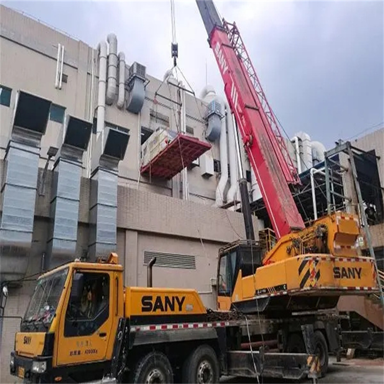 宾阳一百吨吊车吊臂多长