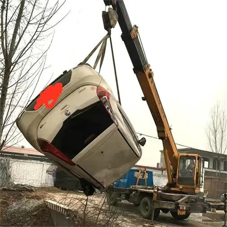 宾阳吊车救援小汽车怎么吊